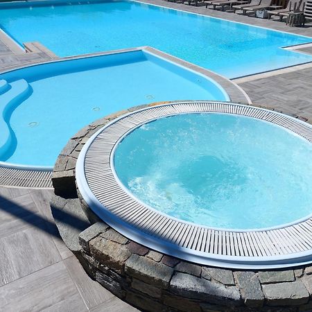 Hotel Bungalows Europa โดมาโซ ภายนอก รูปภาพ