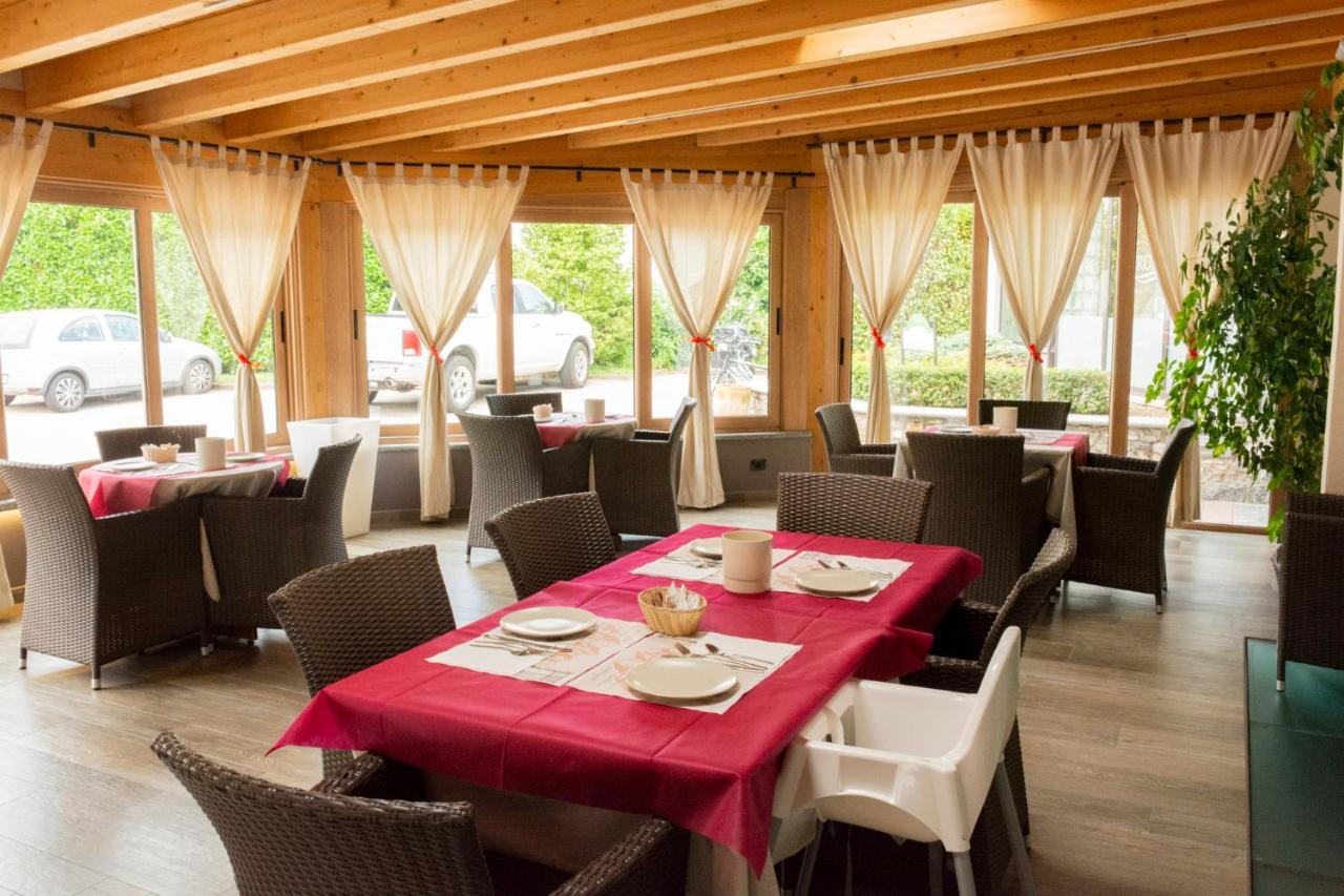 Hotel Bungalows Europa โดมาโซ ภายนอก รูปภาพ