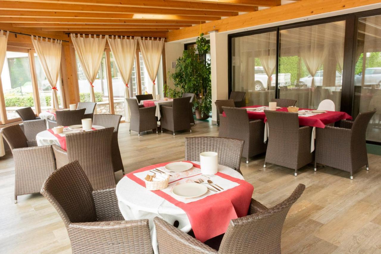Hotel Bungalows Europa โดมาโซ ภายนอก รูปภาพ