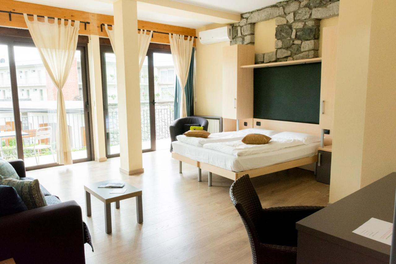Hotel Bungalows Europa โดมาโซ ภายนอก รูปภาพ