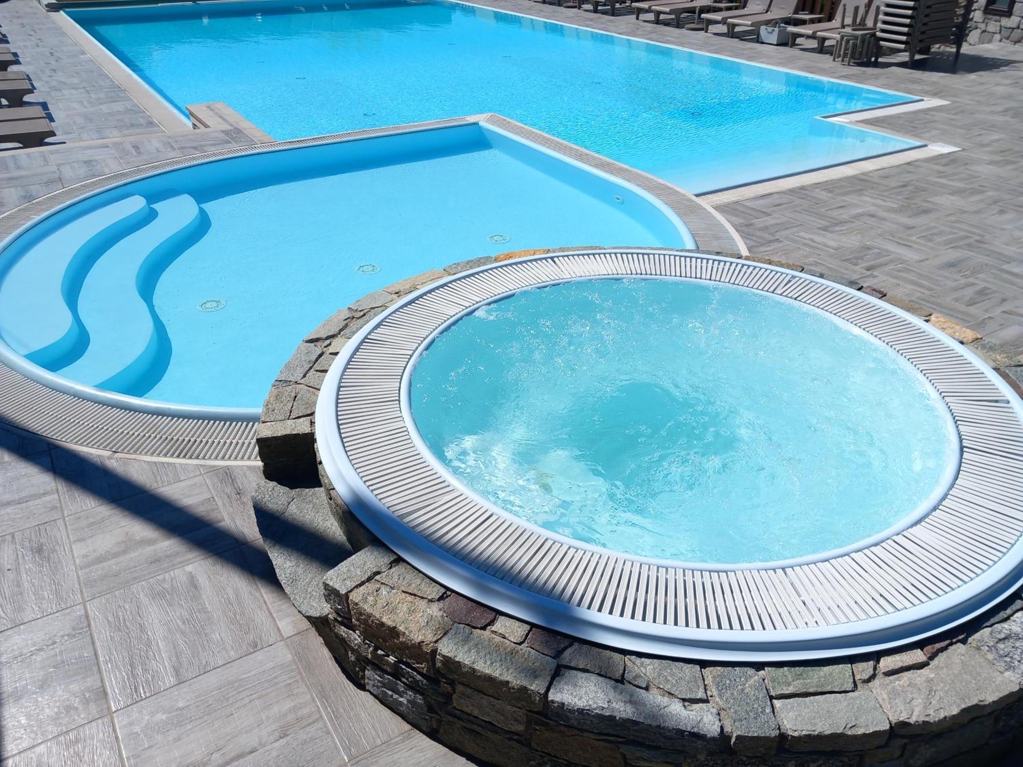 Hotel Bungalows Europa โดมาโซ ภายนอก รูปภาพ