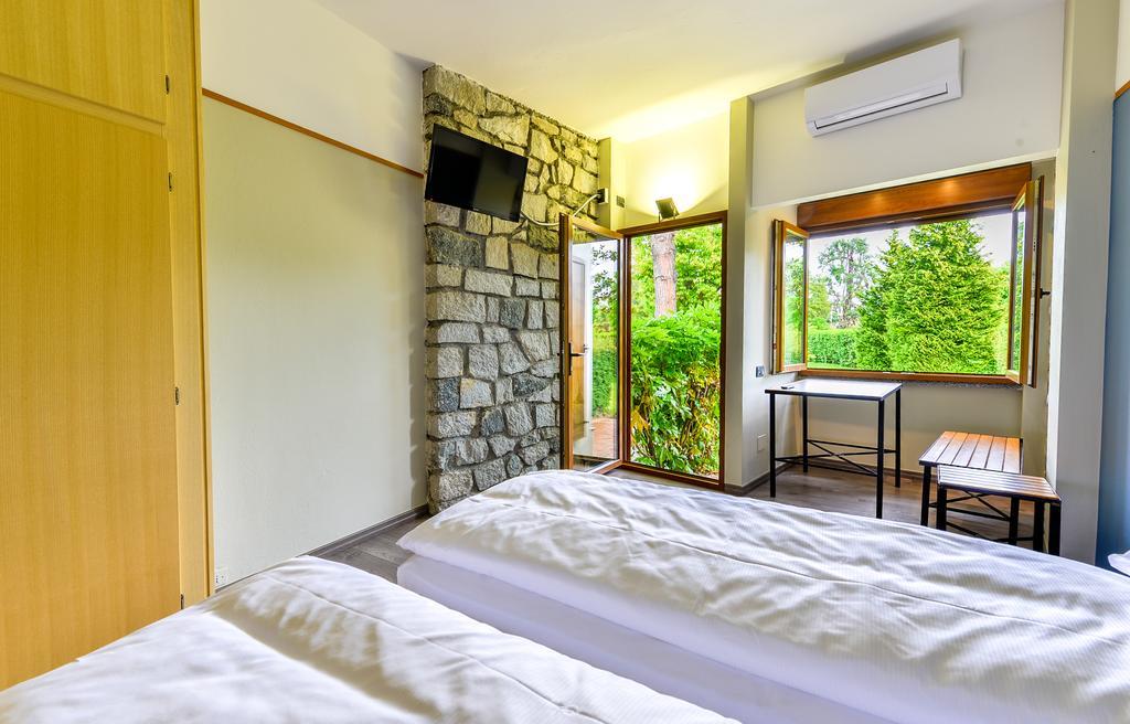 Hotel Bungalows Europa โดมาโซ ภายนอก รูปภาพ